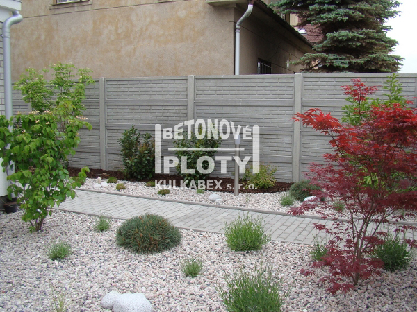 Betonový plot